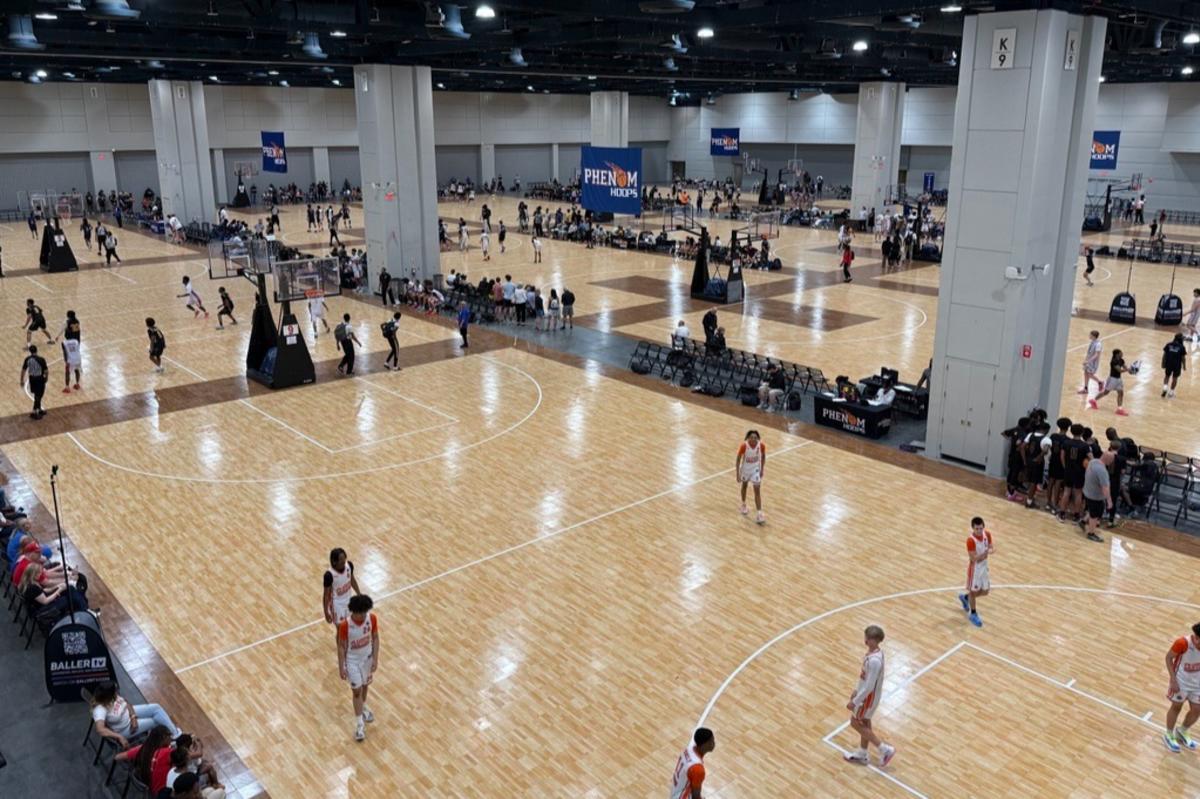 Phenom Hoops Live