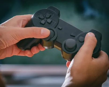 Why Do Certain Gamers Reverse Their Controls? Scientists Now Have Insights, But They’re Not What You Think
