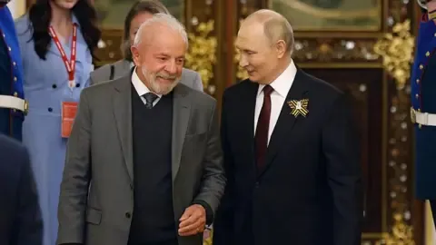 Brazil’s President Luiz Inácio Lula da Silva States There Is No Relationship With Former US President Trump
