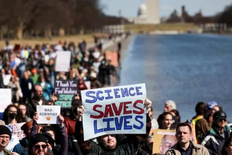 Trump’s Campaign on Scientific Research Has US Healthcare Experts Stunned: ‘They’re Ignoring Science’