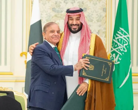 The Kingdom of Saudi Arabia and Pakistan Sign Bilateral Defense Treaty